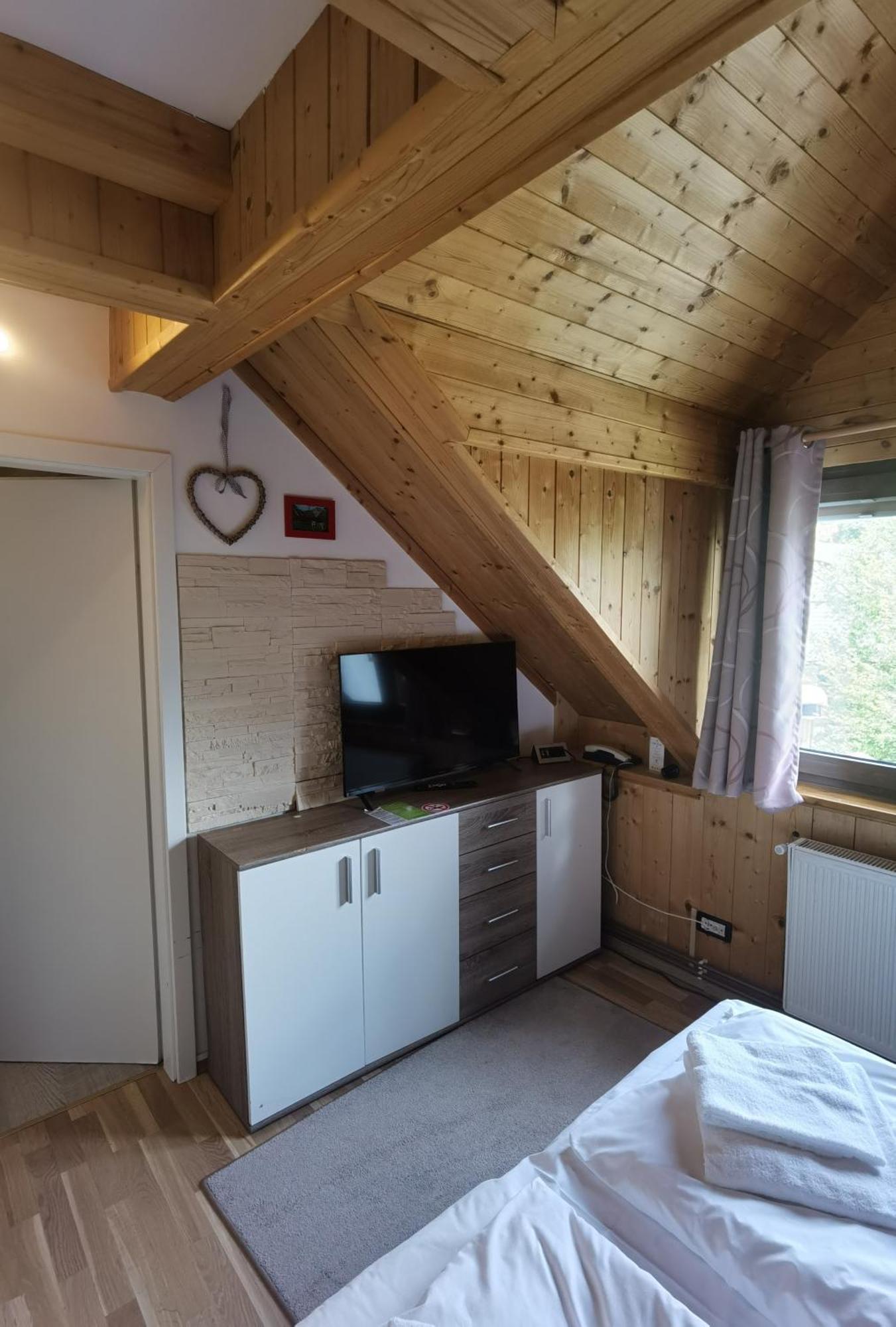 Hotel Tarvisio Four Seasons Εξωτερικό φωτογραφία