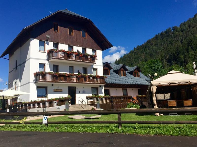 Hotel Tarvisio Four Seasons Εξωτερικό φωτογραφία